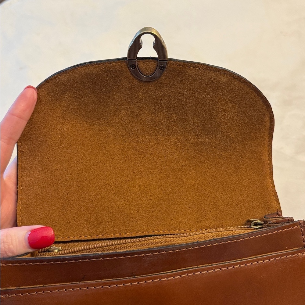 Like new! Patricia Nash Bella Leather Crossbody - Picture 14 of 15